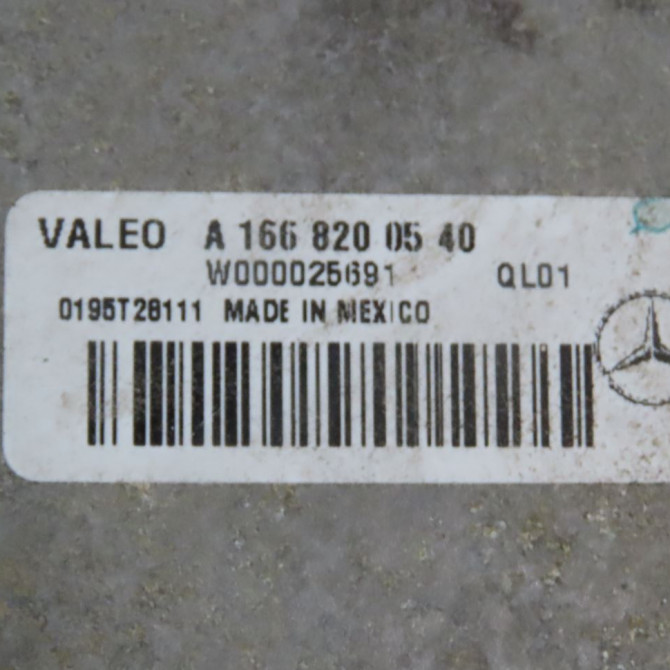 Moteur essuie-glace avant occasion  Mercedes-benz CLASSE M (W166) Ml 250 cdi / bluetec 4-matic (166.004, 166.003) (2011-2015)   1668200642  2