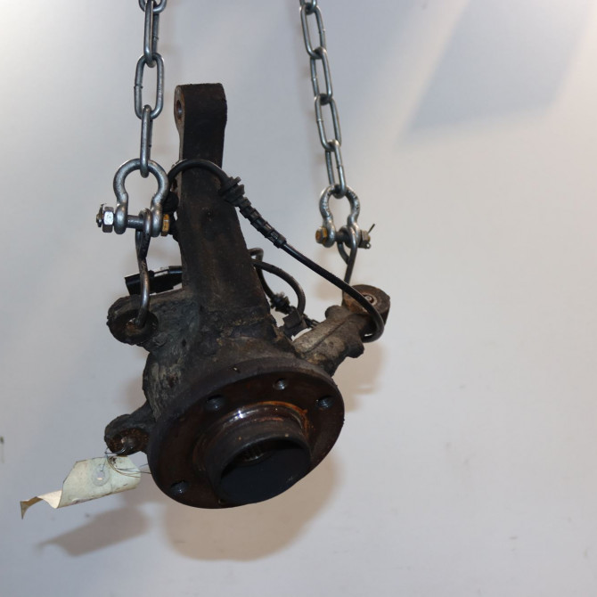 Fusee avg occasion  Renault CLIO III (BR0/1, CR0/1) 1.5 dci (2010-2014) 5 portes   8200345944  1