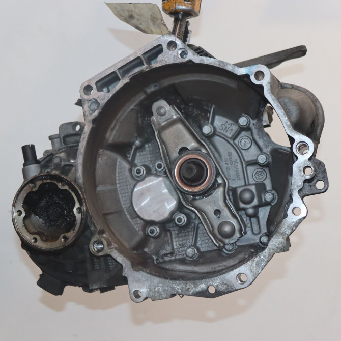 Boîte à vitesse mecanique occasion  Volkswagen vw POLO V (6R1, 6C1) 1.6 tdi (2009) 5 portes   MZM  1