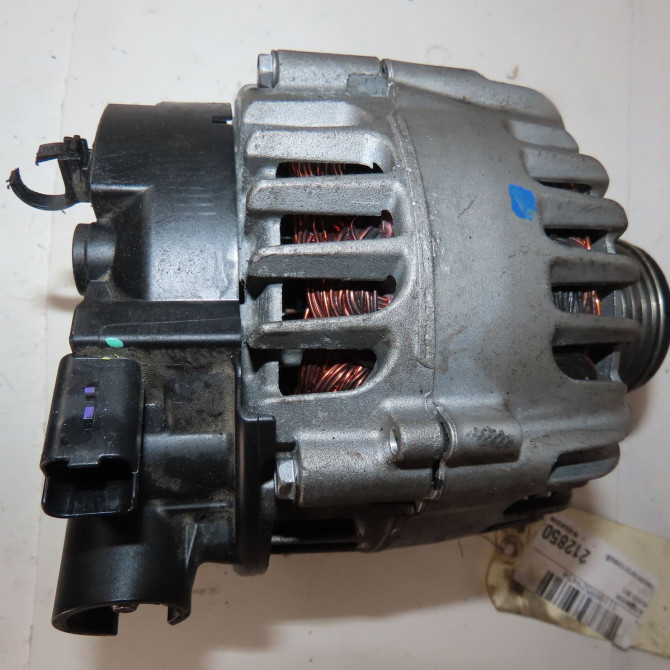 Alternateur occasion  Peugeot 208 II (UB_, UP_, UW_, UJ_) 1.2 puretech 100 (2019) 5 portes   9835689480  4