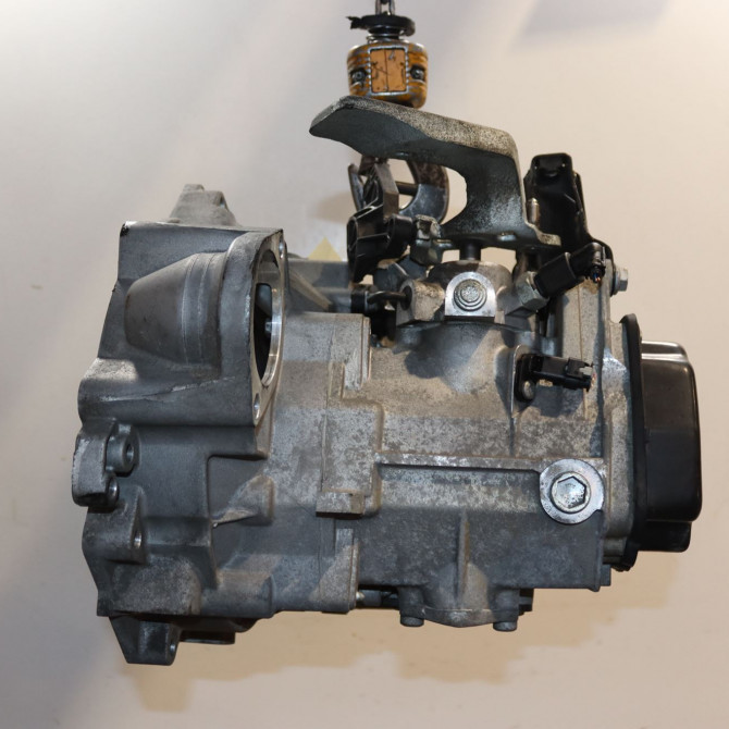 Boîte à vitesse mecanique occasion  Audi A1 Sportback (8XA, 8XF) 1.6 tdi (2011-2015)   MZM  3