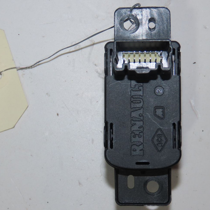 Interrupteur commande de frein a main occasion  Renault SCÉNIC IV (J9_) 1.2 tce 130 (2016)   363216544R  2