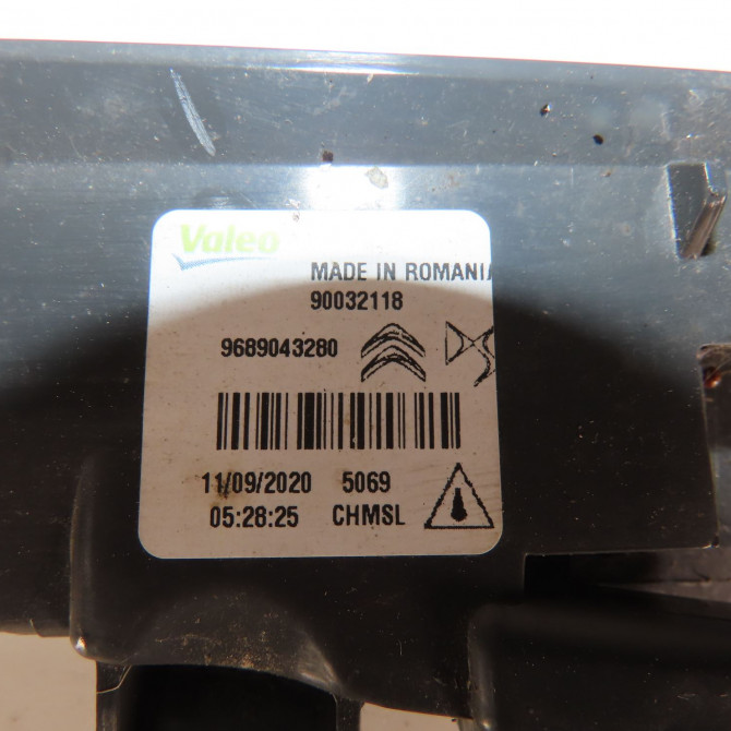 Feux stop supplementaire occasion  Peugeot 208 II (UB_, UP_, UW_, UJ_) 1.2 puretech 75 (2019)   6351HH  2