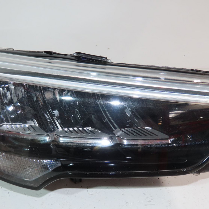 Phare droit occasion  Opel CROSSLAND X / CROSSLAND (P17, P2QO) 1.2 (75) (2017)   YQ00709880  1