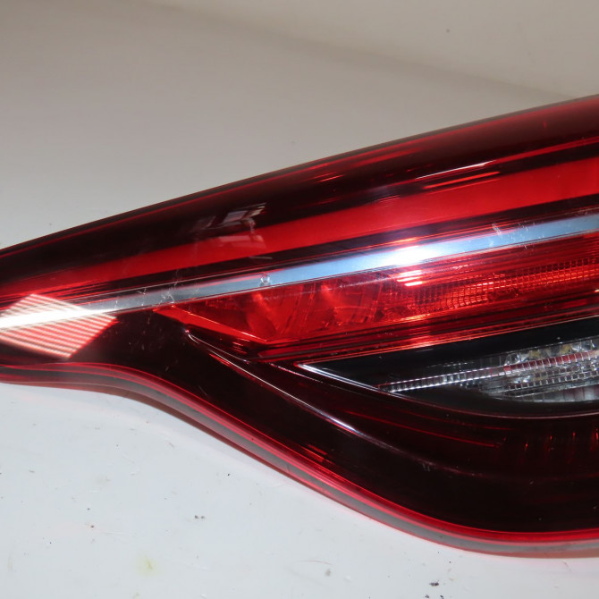 Feu arrière intérieur droit occasion  Renault CLIO V (B7_) 1.6 e-tech 140 (b7mu) (2020)   265503304R  1