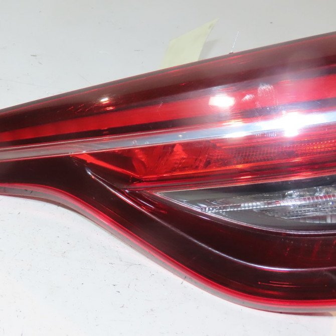 Feu arrière intérieur droit occasion  Renault CLIO V (B7_) Tce 90 (b7mt) (2020)   265503304R  1