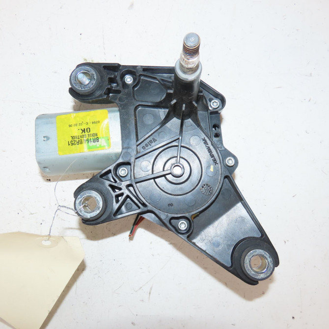 Moteur essuie-glace arrière occasion  Mercedes-benz CLASSE R (W251, V251) R 350 4-matic (251.065, 251.165) (2005-2012)   A2518200042  3