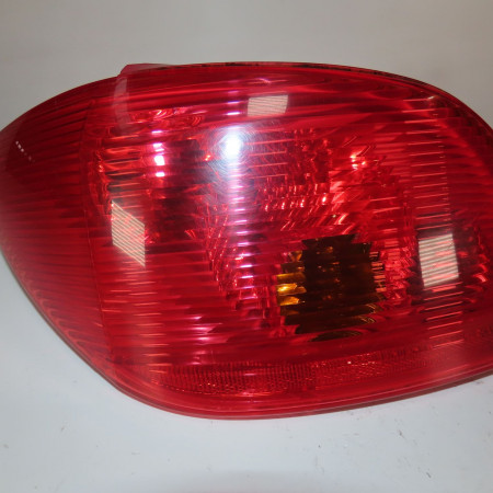 Feu arrière gauche occasion  Peugeot 307 (3A/C) 1.4 (2000-2003)   6350P3 
