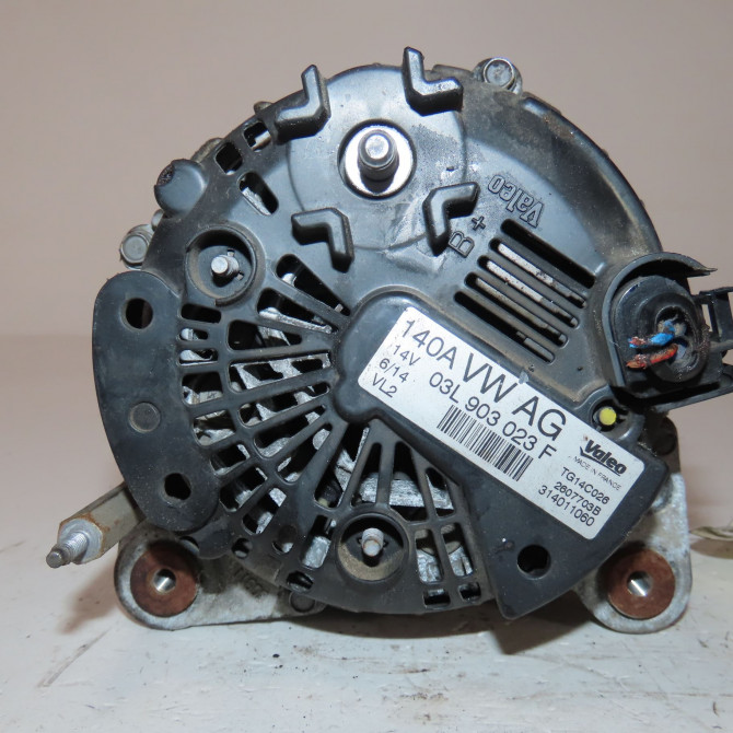 Alternateur occasion  Volkswagen vw POLO V (6R1, 6C1) 1.6 tdi (2009) 5 portes   03L903023F  3