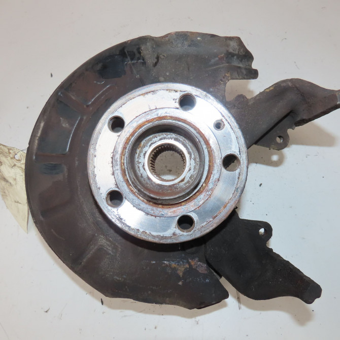 Fusee avd occasion  Volkswagen vw POLO V (6R1, 6C1) 1.6 tdi (2009) 5 portes   6Q0407256AC  1