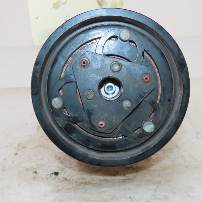 Compresseur air conditionne occasion  Dacia LOGAN (LS_) 1.5 dci (ls04) (2010)   8201025121  3