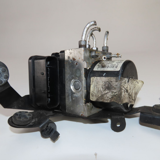 Unité hydraulique ABS occasion  Renault MEGANE III Coupé (DZ0/1_) 1.5 dci (dz09, dz0d, dz1f, dz1g, dz14, dz29) (2009-2015) 3 portes   476602272R  5