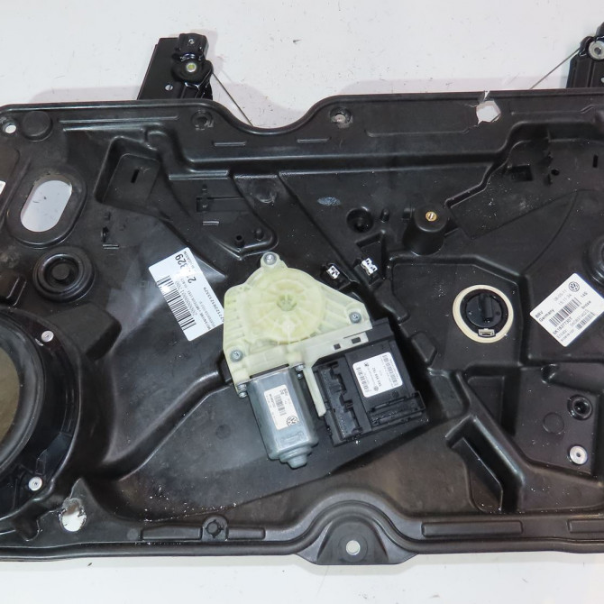 Mecanisme + moteur lève-glace avant droit occasion  Volkswagen vw GOLF VI (5K1) 1.6 tdi (2009-2012) 5 portes   5K0837462D  1