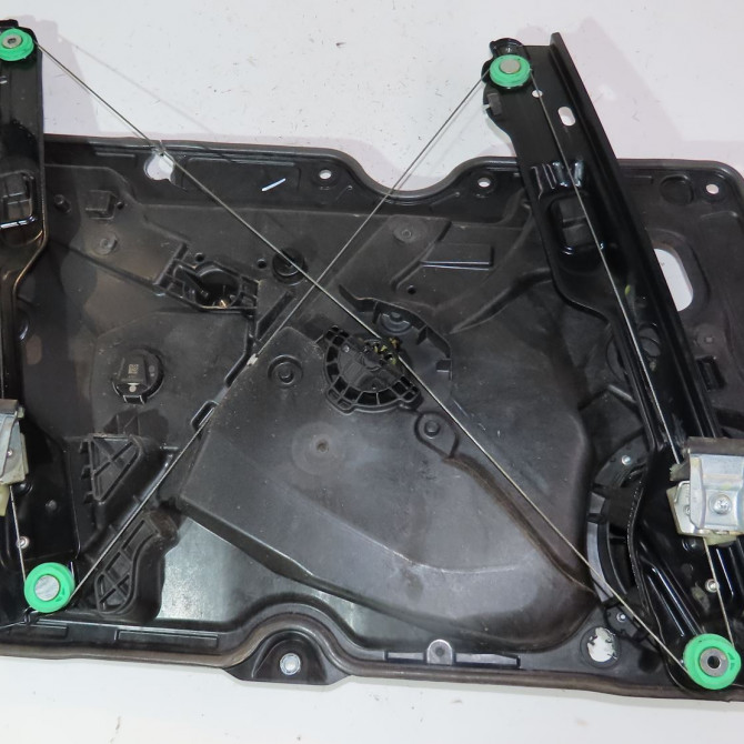 Mecanisme + moteur lève-glace avant droit occasion  Volkswagen vw GOLF VI (5K1) 1.6 tdi (2009-2012) 5 portes   5K0837462D  3