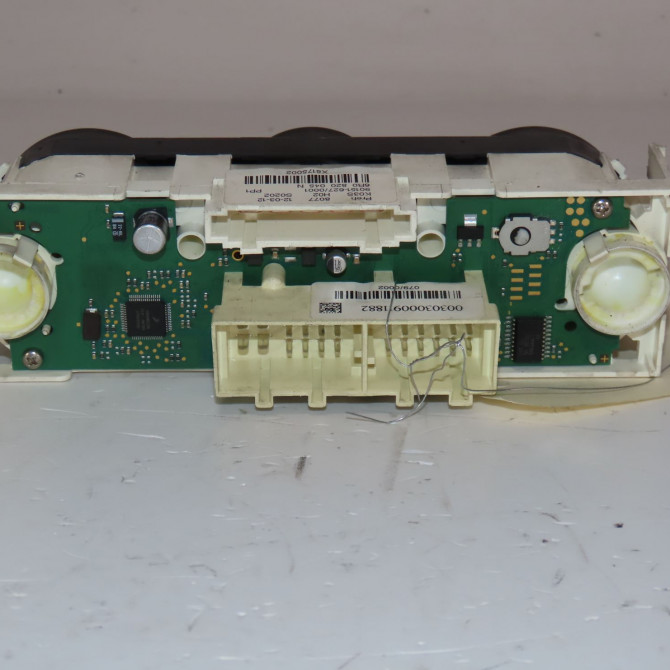 Commande de chauffage occasion  Volkswagen vw POLO V (6R1, 6C1) 1.6 tdi (2009) 5 portes   6R0820045N  3