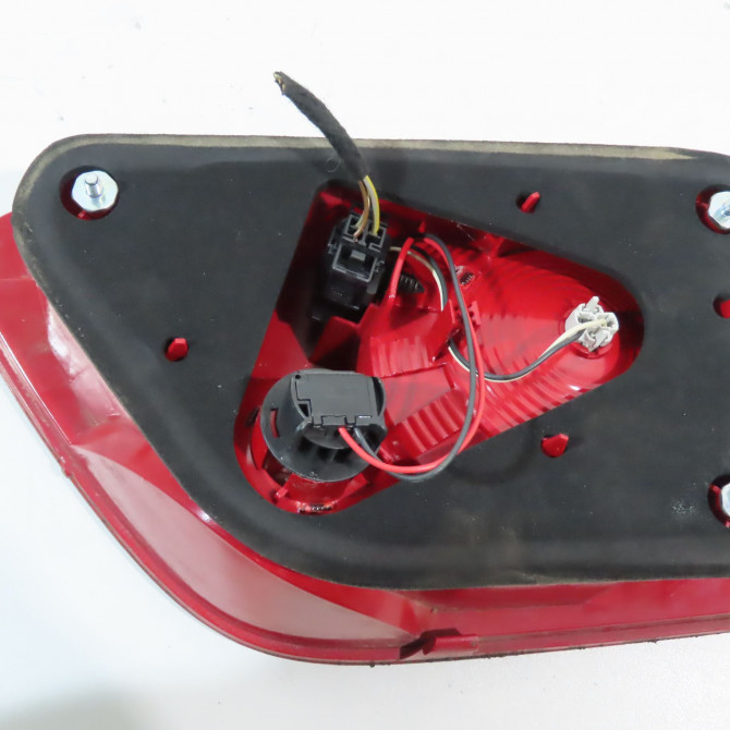 Feu arrière interieur gauche occasion  Seat ALTEA (5P1) 1.6 tdi (2009)   5P8945107B  3