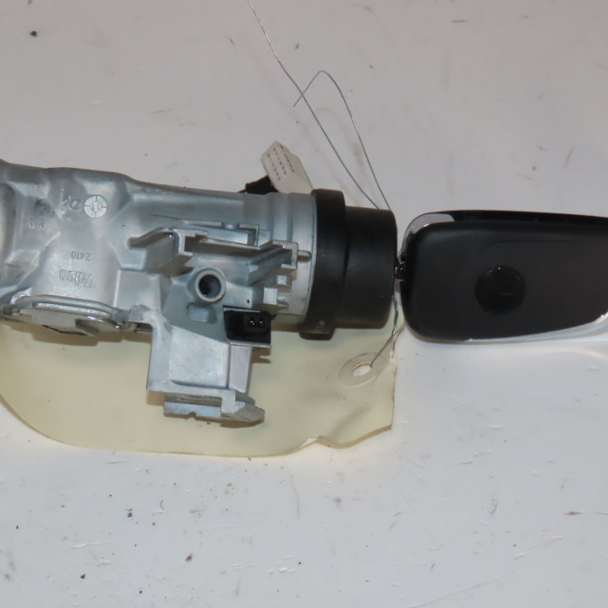 Antivol de direction occasion  Audi A1 (8X1, 8XK) 1.2 tfsi (2010-2015)   1K0905851B  1