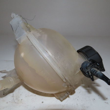 Vase expansion occasion  Citroën C3 PICASSO (SH_) 1.2 thp 110 (2015) 5 portes   9800777280 
