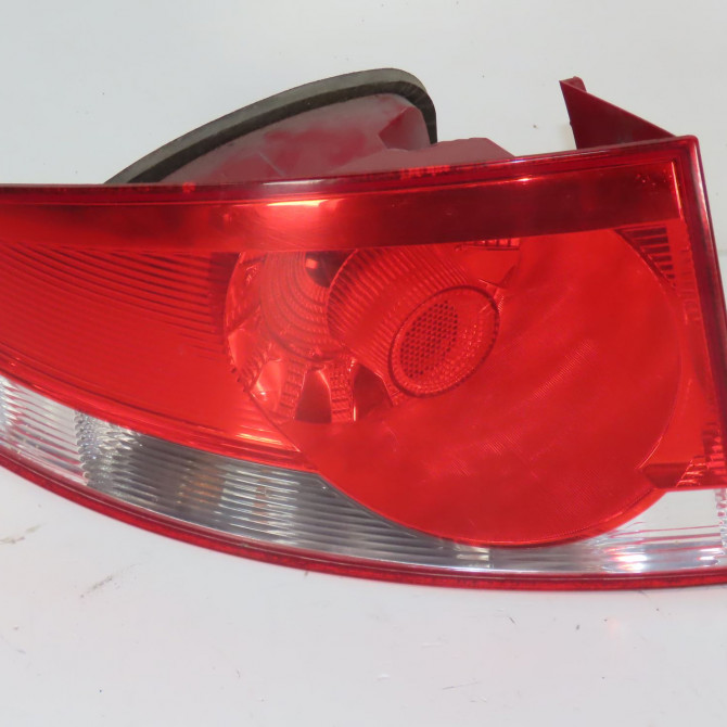 Feu arrière gauche occasion  Seat ALTEA (5P1) 1.6 tdi (2009)   5P8945111A  1