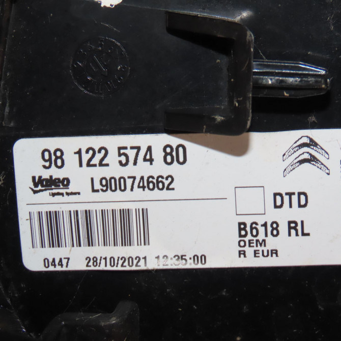 Feu arrière droit occasion  Citroën C3 III (SX) 1.2 puretech 82 (2018) 5 portes   9812257480  2