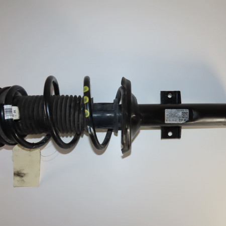 Amortisseur avant droit occasion  Audi A1 City Carver (GBH) 30 tfsi (2019)   2Q0413032BB 