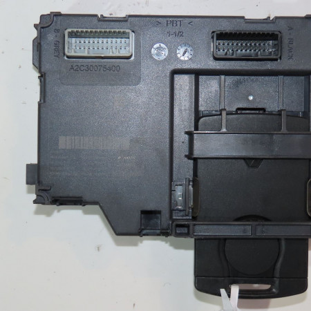 Lecteur de carte occasion  Renault CLIO IV (BH_) 1.5 dci 90 (2012) 5 portes   285900636R 