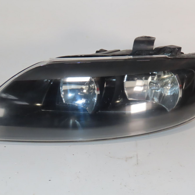 Phare gauche occasion  Audi Q7 (4LB) 3.0 tdi quattro (2006-2008)   4L0941029  1
