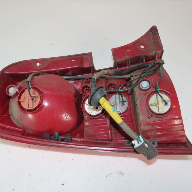 Feu arrière droit occasion  Kia PICANTO I (SA) 1.0 (2004-2011)   9242007010  2