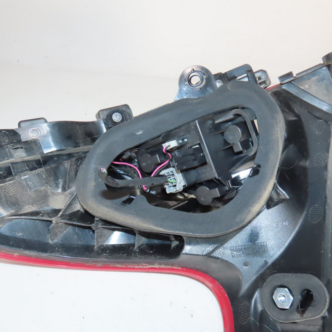 Feu arrière gauche occasion  Volvo V40 Cross Country (526) D2 (2012-2016)   31395844  3