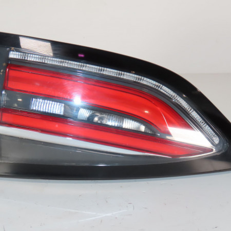 Feu arrière intérieur droit occasion  Renault ESPACE V (JR_) 1.6 dci 160 (2015)   265507870R 