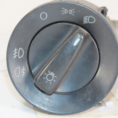 Interrupteur commande de phares occasion  Skoda SUPERB I (3U4) 1.9 tdi (2001-2008)   3U0953513B01C 