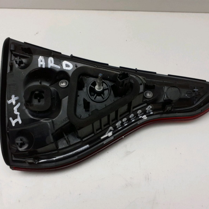 Feu arrière intérieur droit occasion  Renault CLIO V (B7_) 1.0 tce 100 (b7mt) (2019)   265504450R  2