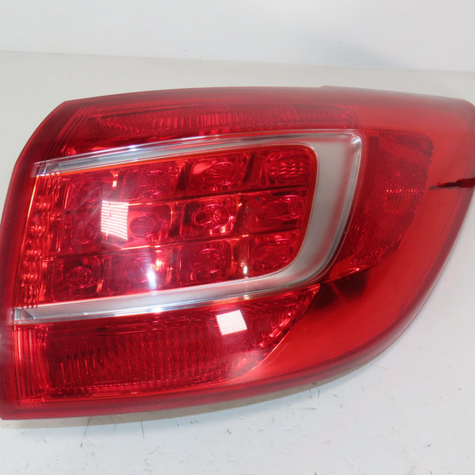 Feu arrière droit occasion  Kia SPORTAGE III (SL) 2.0 crdi awd (2010)   924203W000  1