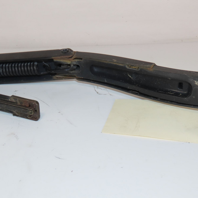 Bras essuie-glace avant gauche occasion  Mercedes-benz CLASSE M (W166) Ml 250 cdi / bluetec 4-matic (166.004, 166.003) (2011-2015)   1668200744  2