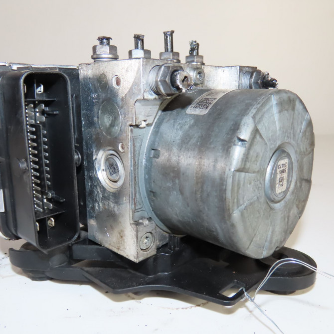 Unité hydraulique ABS occasion  Volkswagen vw GOLF VII (5G1, BQ1, BE1, BE2) 2.0 gtd (2013-2020)   5Q0614517CF  4