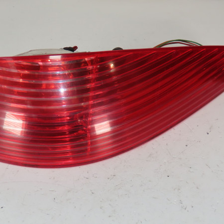 Feu arrière droit occasion  Peugeot 607 (9D, 9U) 2.2 hdi (2000-2006)   6351N1 