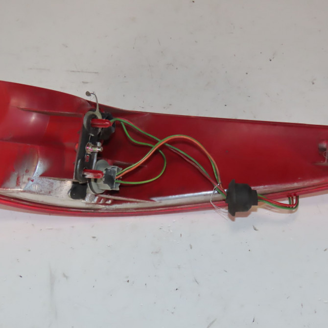 Feu arrière droit occasion  Peugeot 607 (9D, 9U) 2.2 hdi (2000-2006)   6351N1  2