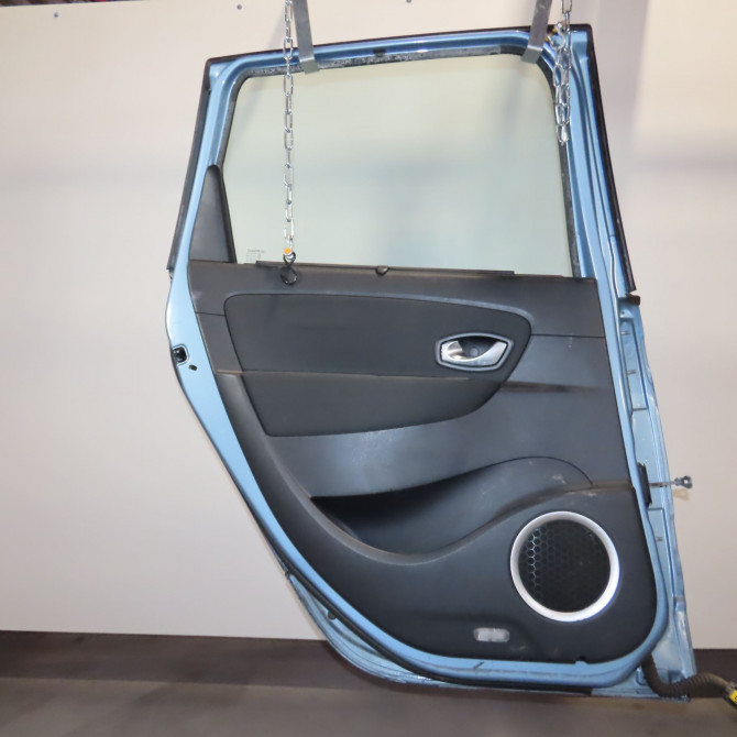 Porte arrière gauche occasion  Renault SCÉNIC III (JZ0/1_) 1.9 dci (jz0j, jz1j, jz1k, jz1s) (2009)   821017991R  2
