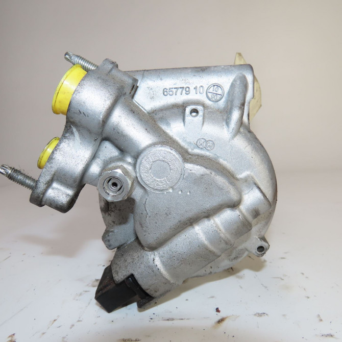 Compresseur air conditionne occasion  Peugeot 5008 II (MC_, MJ_, MR_, M4_) 1.6 puretech 180 (2018)   9833718880  4