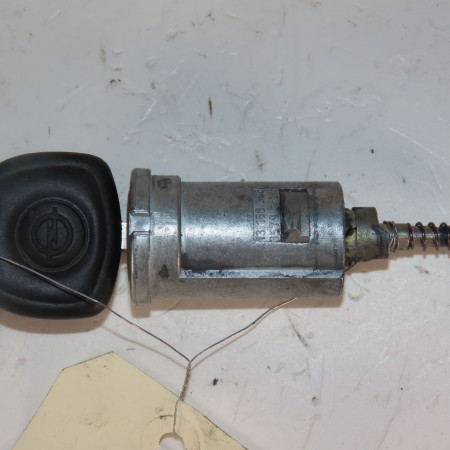 Antivol de direction occasion  Opel CORSA C (X01) 1.3 cdti (f08, f68) (2003-2009)   93179260 