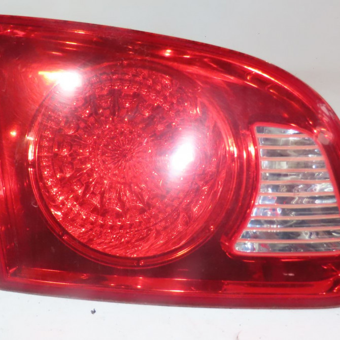 Feu arrière interieur gauche occasion  Hyundai SANTA FÉ II (CM) 2.2 crdi gls 4x4 (2006-2009)   924502B000  1