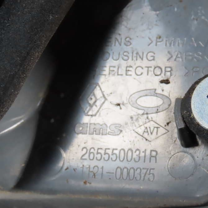 Feu arrière interieur gauche occasion  Renault LATITUDE (L70_) 2.0 dci 150 (l70h) (2011)   265550031R  4