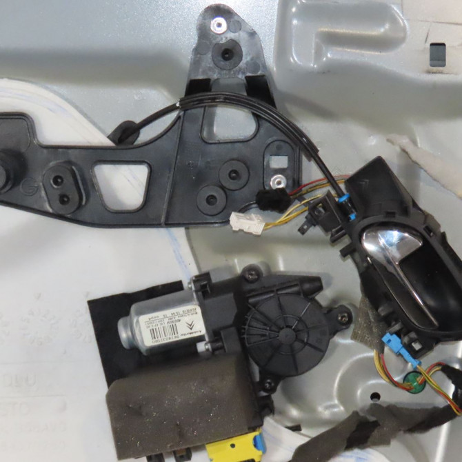 Porte avant gauche occasion  Citroën C4 PICASSO I Monospace (UD_) 1.6 hdi (2007-2013) 5 portes   9002X7  6