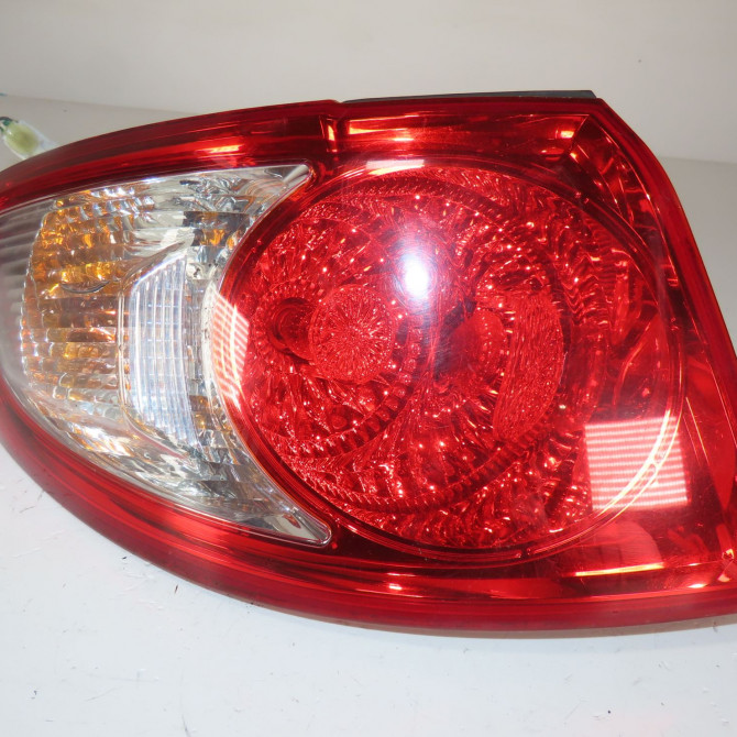 Feu arrière gauche occasion  Hyundai SANTA FÉ II (CM) 2.2 crdi 4x4 (2006-2009)   924102B000  1