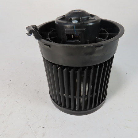Moteur ventilateur chauffage occasion  Nissan QASHQAI II SUV (J11, J11_) 1.6 dci (2013)   272264EM3B 