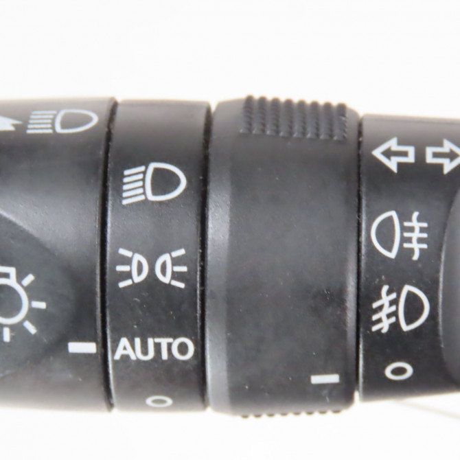 Commande eclairage occasion  Toyota RAV 4 IV (_A4_) 2.5 hybrid (ava42_) (2015-2018)   8414033250  5