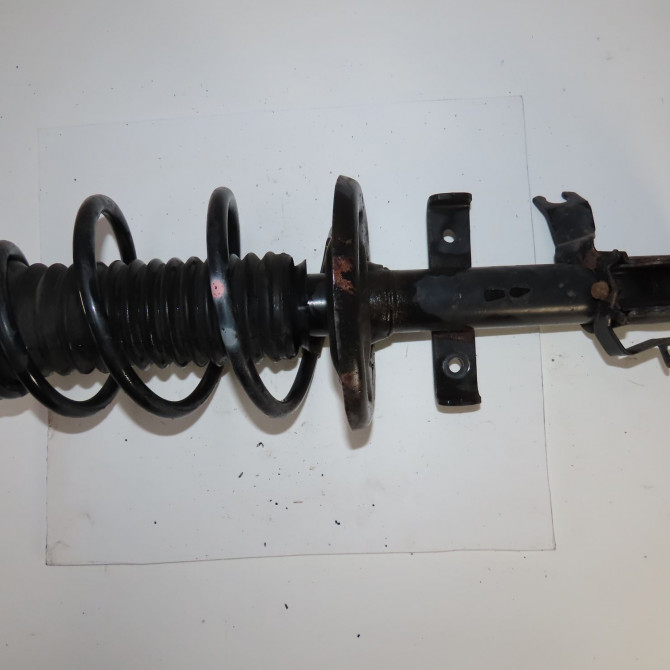 Amortisseur avant droit occasion  Renault CLIO IV (BH_) 1.5 dci 75 (2012) 5 portes   543020808R  1