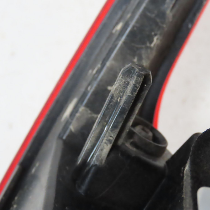 Feu arrière droit occasion  Peugeot 2008 I (CU_) 1.6 bluehdi 120 (2014) 5 portes   9826730380  7