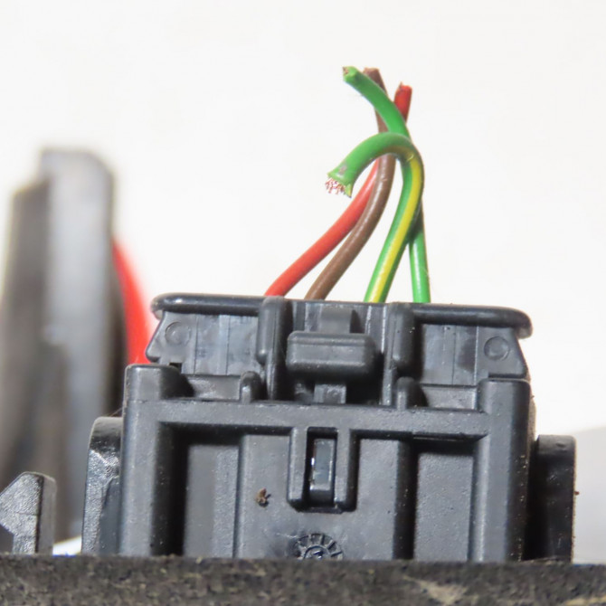 Feu arrière droit occasion  Peugeot 2008 I (CU_) 1.6 bluehdi 120 (2014) 5 portes   9826730380  8