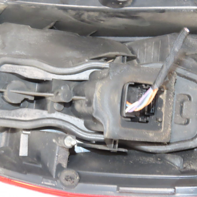 Feu arrière gauche occasion  Renault SCÉNIC II (JM0/1_) 1.5 dci (jm1e, jm16) (2005-2008) 5 portes   8200474328  3